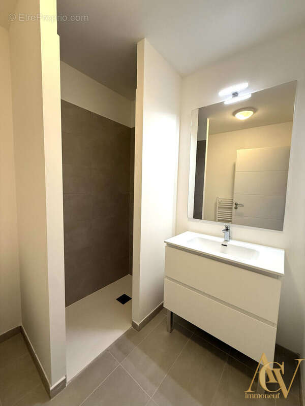 Séduisant 3 pièces dernier étage Golfe St Tropez 4 - Appartement à COGOLIN