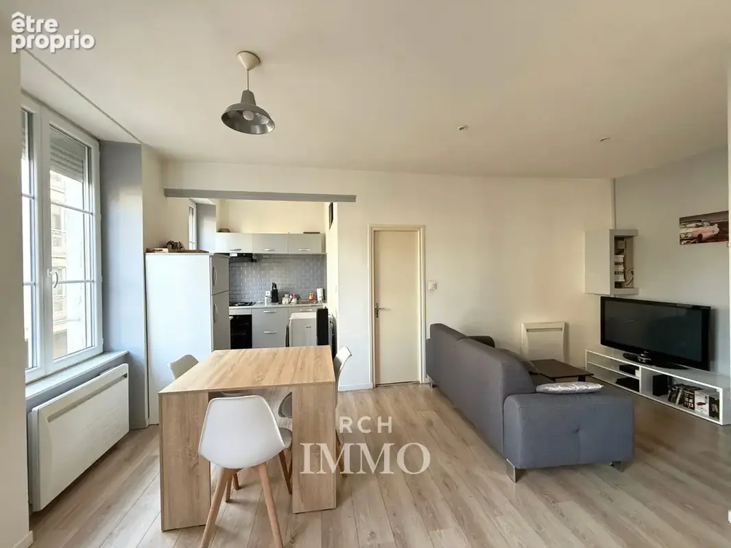 Appartement 3 pièces 53 m² à vendre à Sainte-Colombe (69560) - photo 1