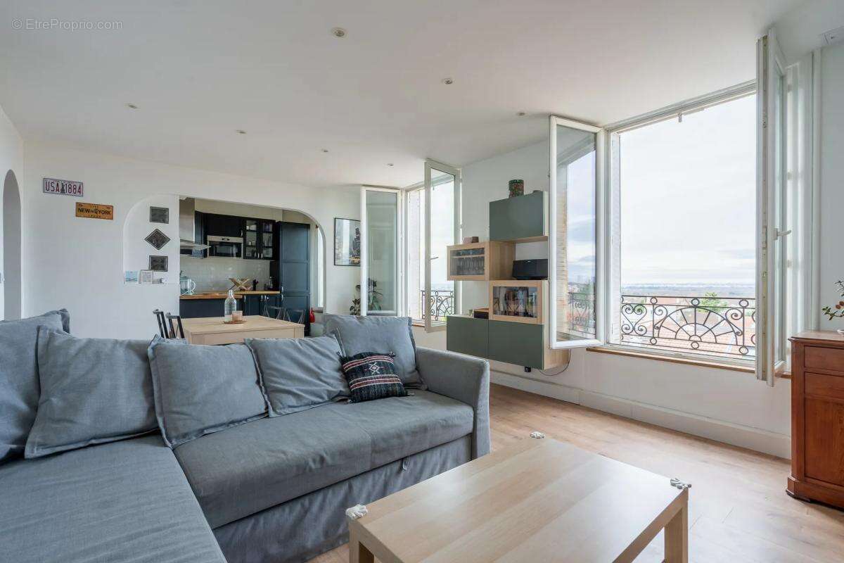 Appartement à FONTENAY-SOUS-BOIS