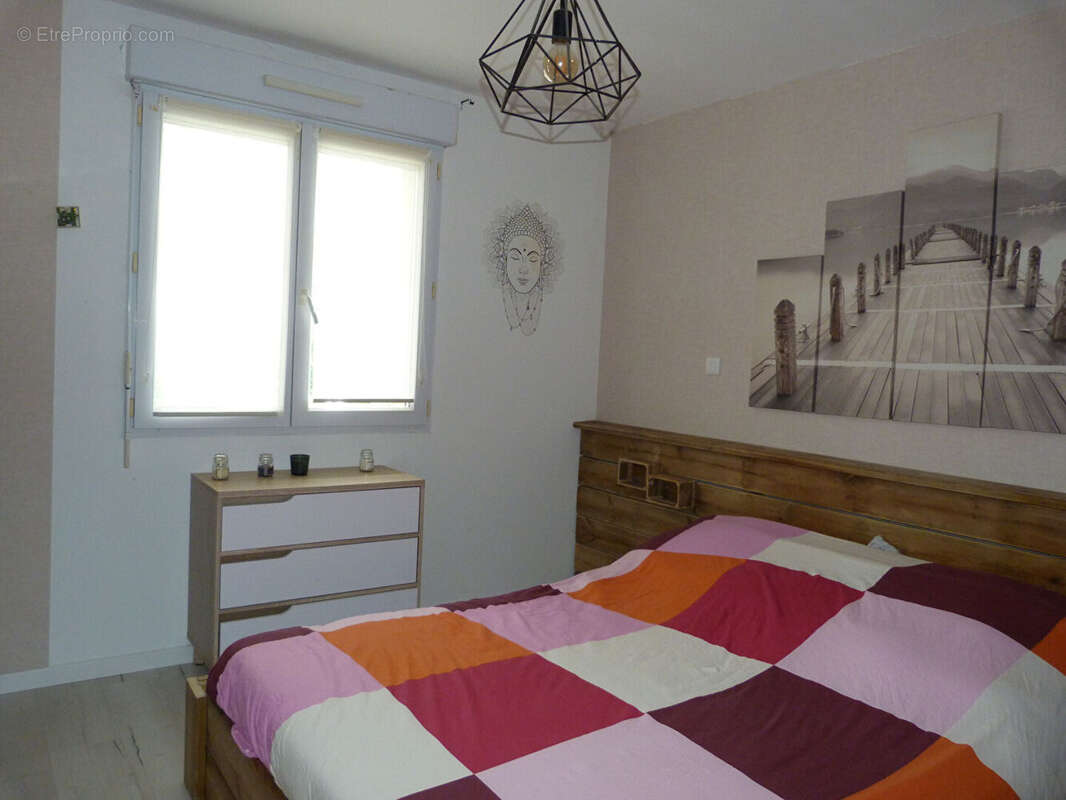 Maison à COSSE-LE-VIVIEN