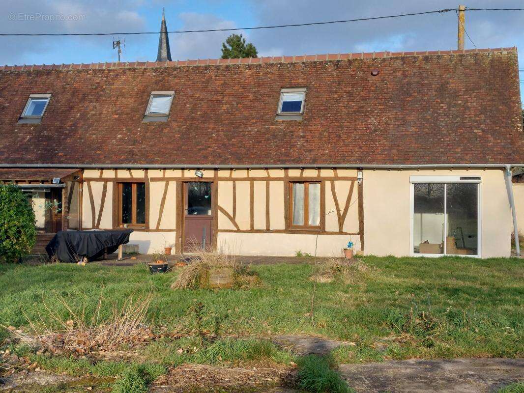 Maison à TILLEUL-DAME-AGNES