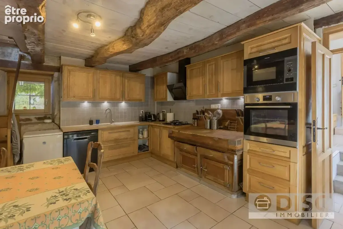 Belle et spacieuse propriété en pierre avec piscine et 3,8 hectares de terrain. - photo 5