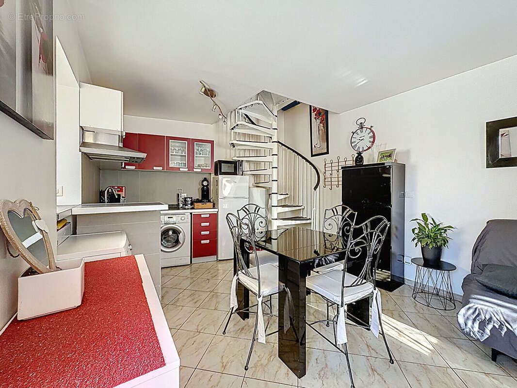 Maison située à Mareuil Les Meaux - une chambre et un jardin non attenant. - photo 2