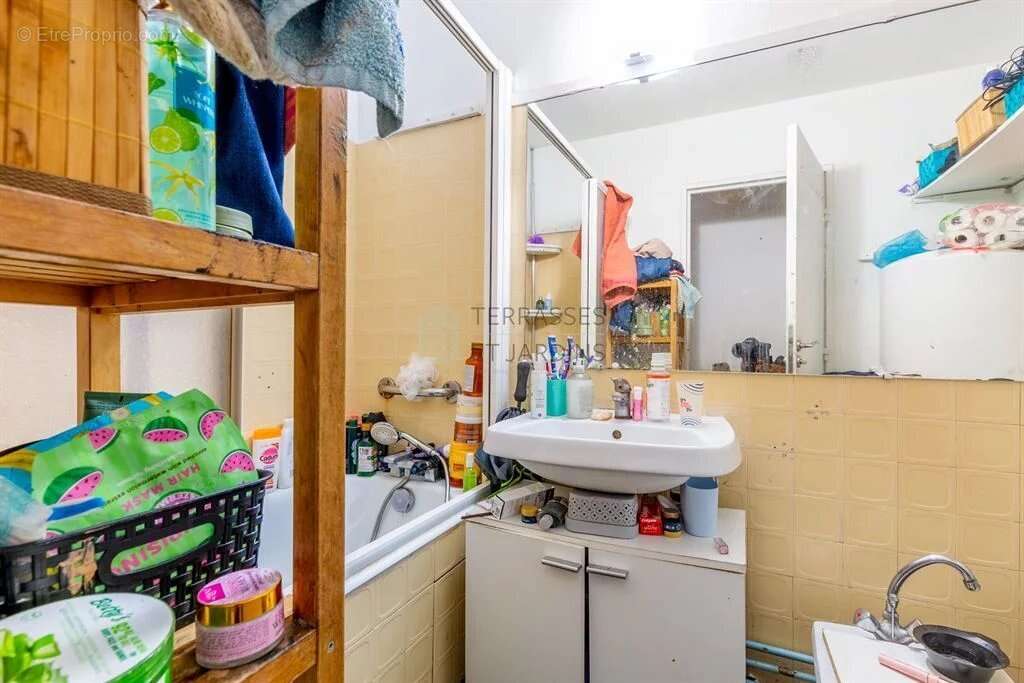 Appartement à PARIS-20E