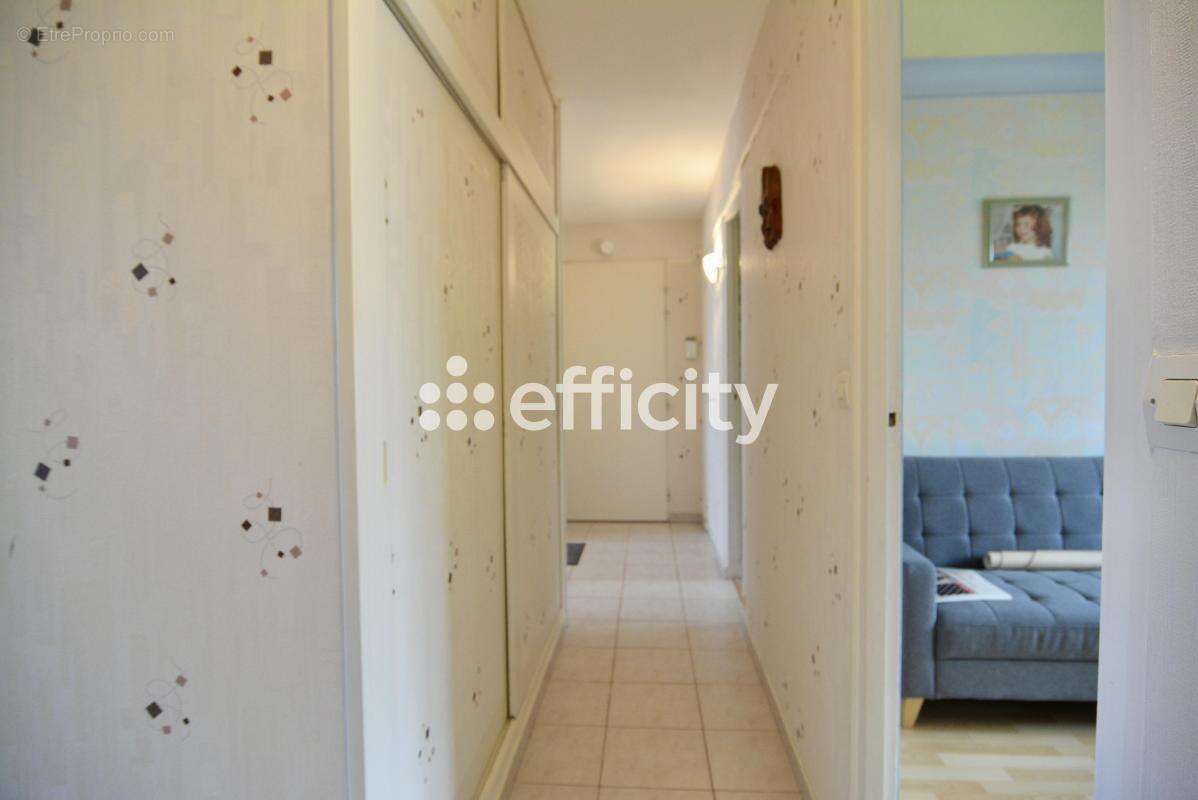 Maison à VILLENEUVE-LE-ROI