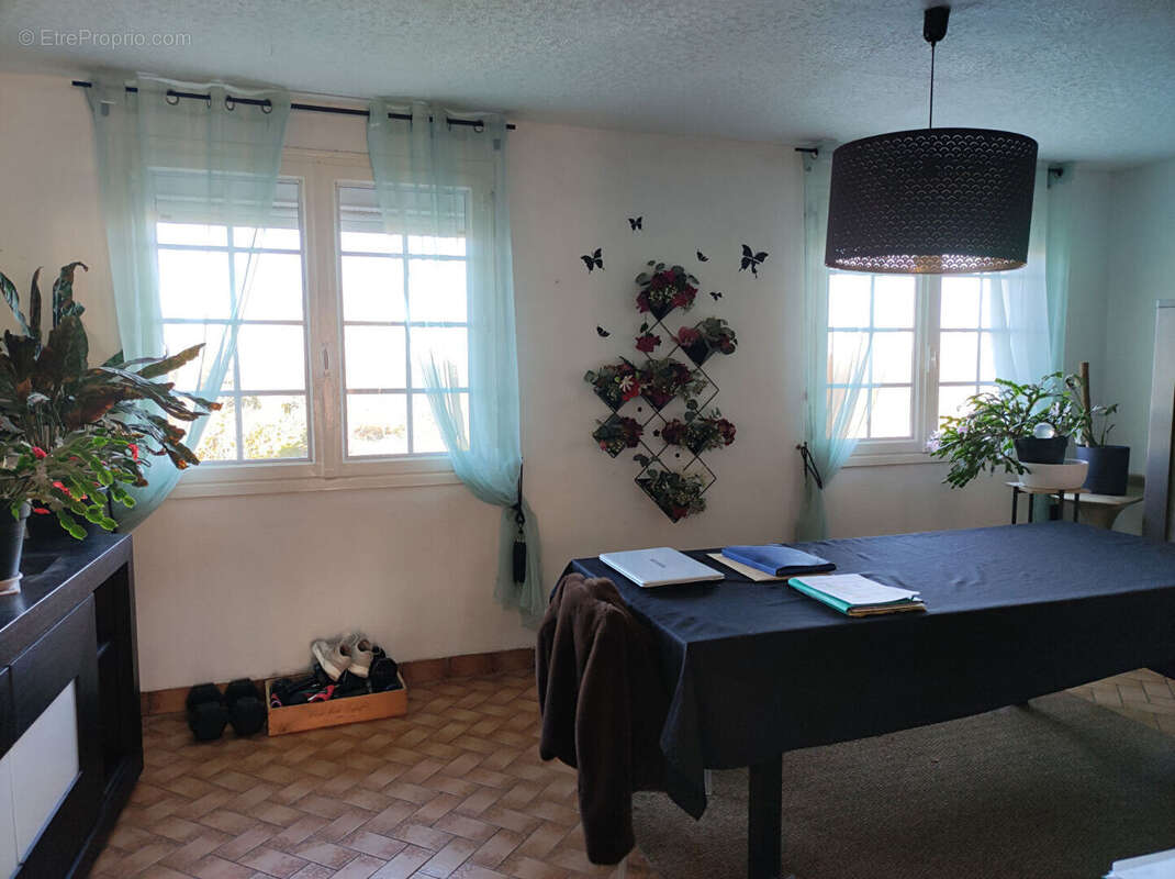 Maison à PICAUVILLE