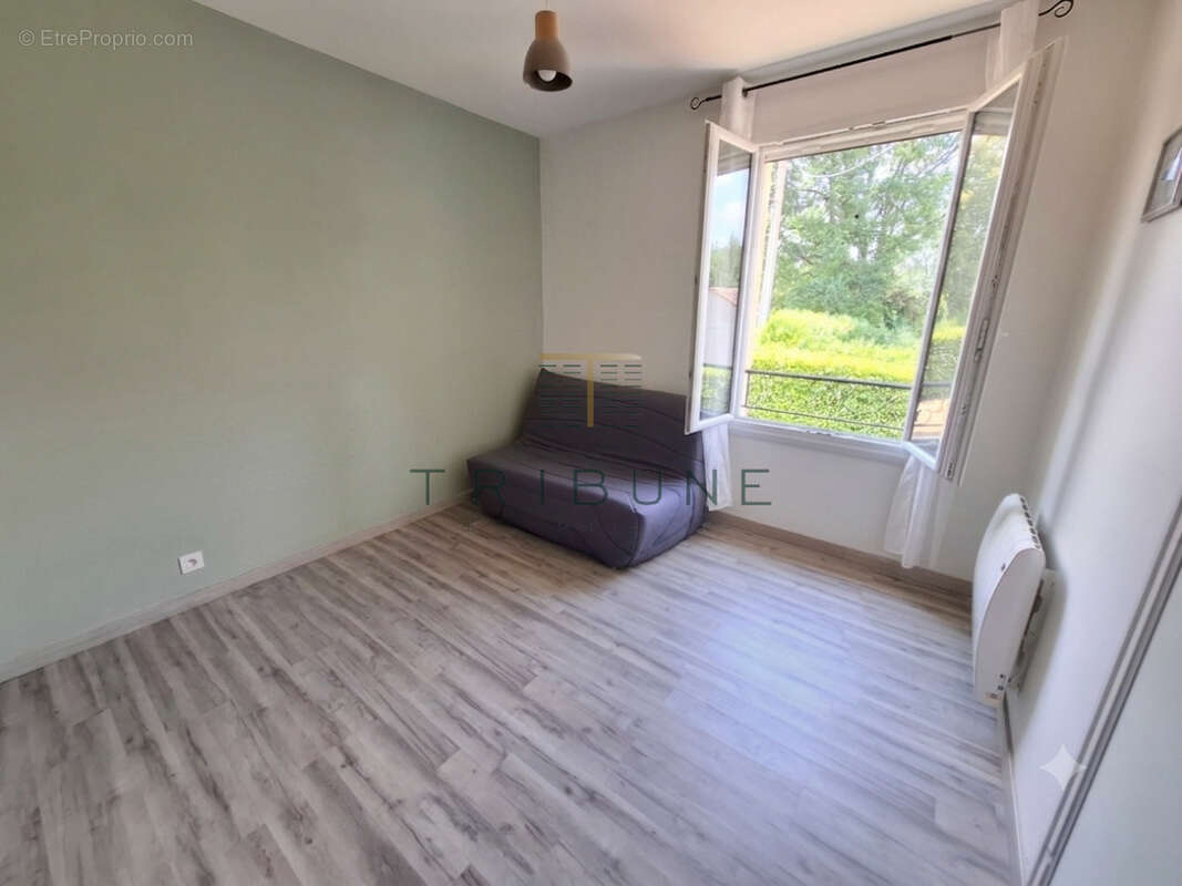 Maison T4 avec sous sol, jardin et garage à camping car - photo 10