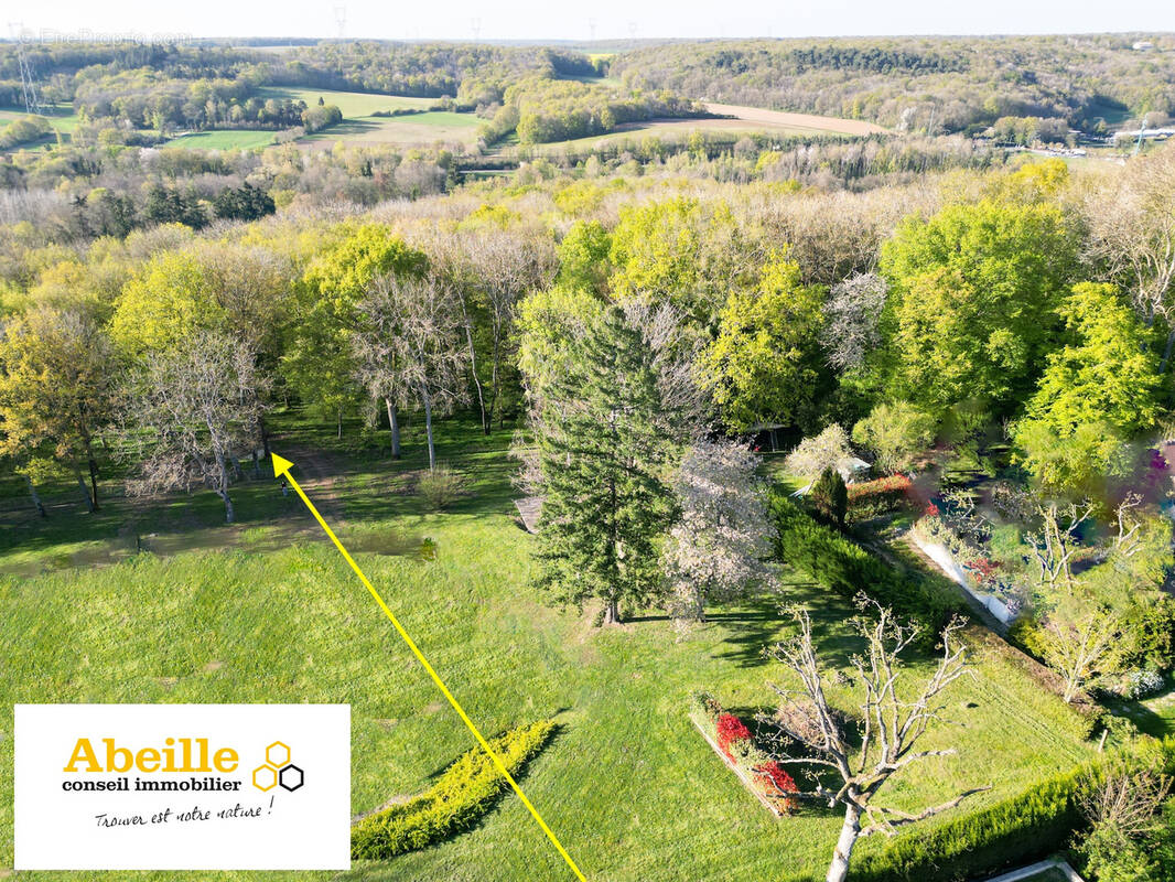 Terrain à SAINT-CHERON