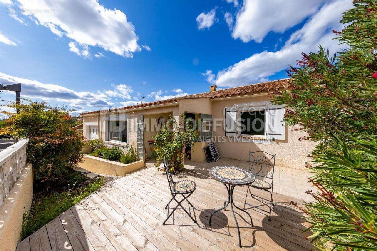 Maison à GALLARGUES-LE-MONTUEUX