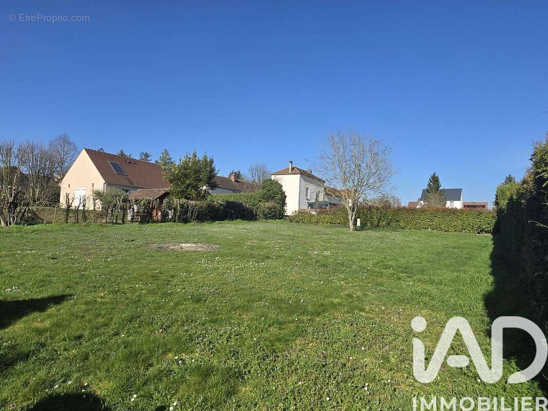 Terrain 927 m² à Saint-Lubin-De-La-Haye  - photo 3