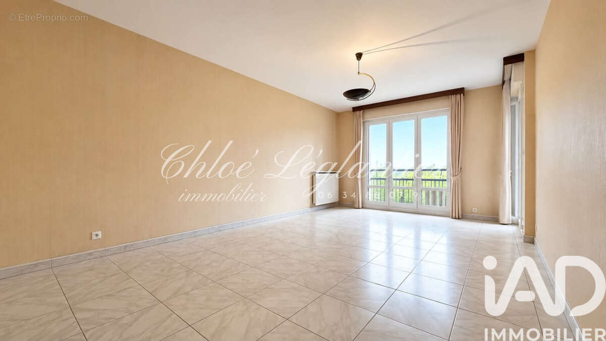 Photo 3 - Appartement à LE PLESSIS-TREVISE