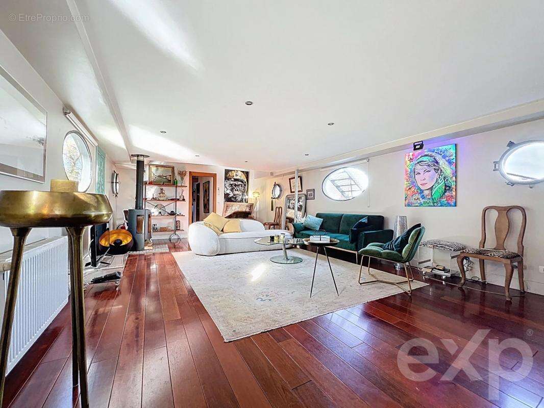 Maison à SAINT-GERMAIN-AU-MONT-D&#039;OR