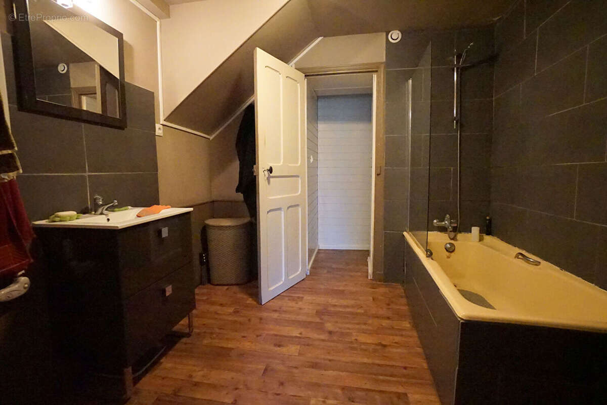 Maison à MEZIERES-SUR-SEINE