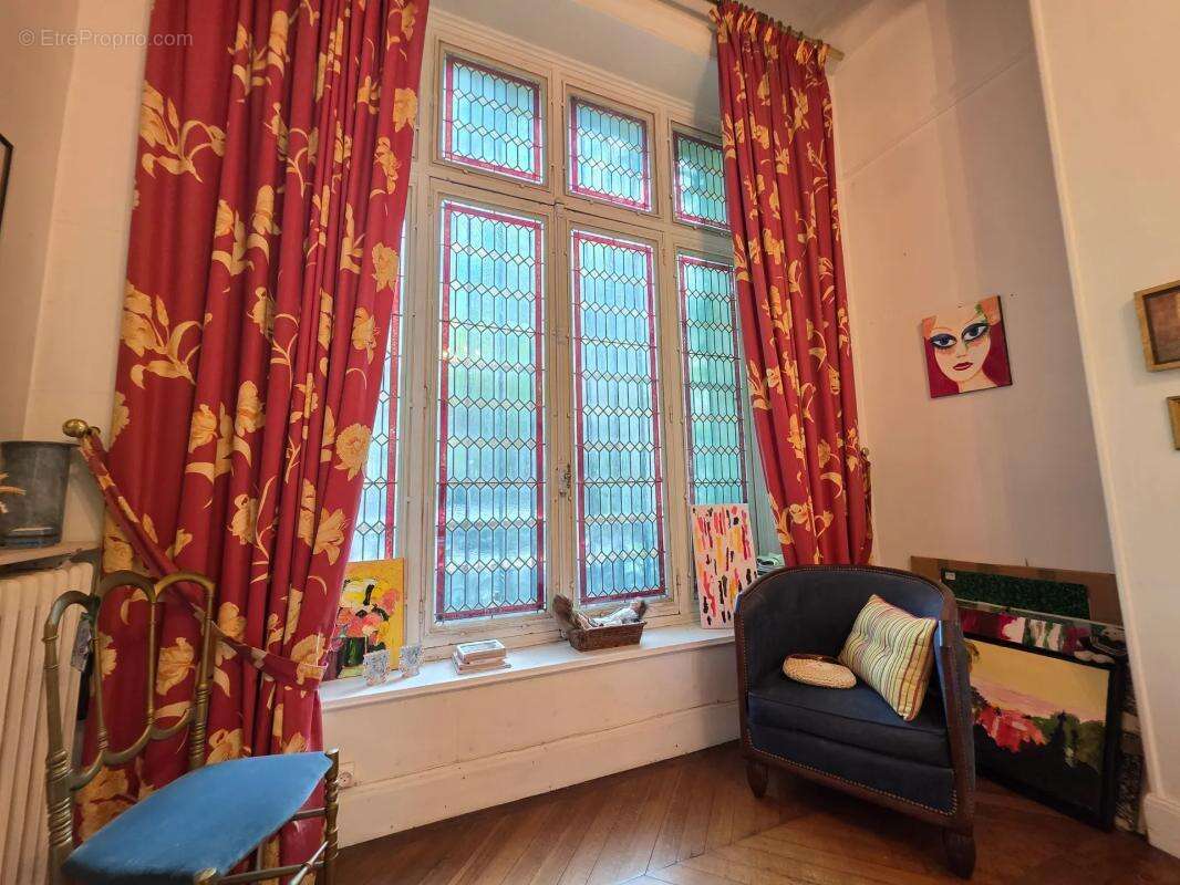 Appartement à GRUCHET-LE-VALASSE