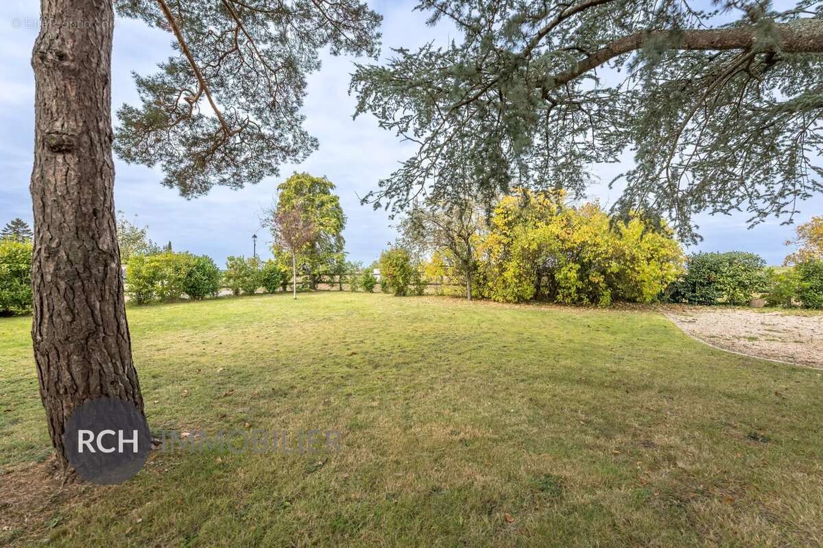 Maison à BAZAINVILLE