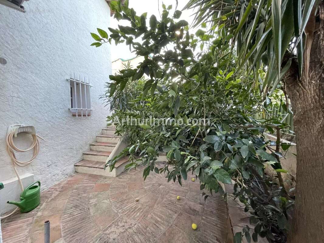 Maison à PLAN-DE-LA-TOUR