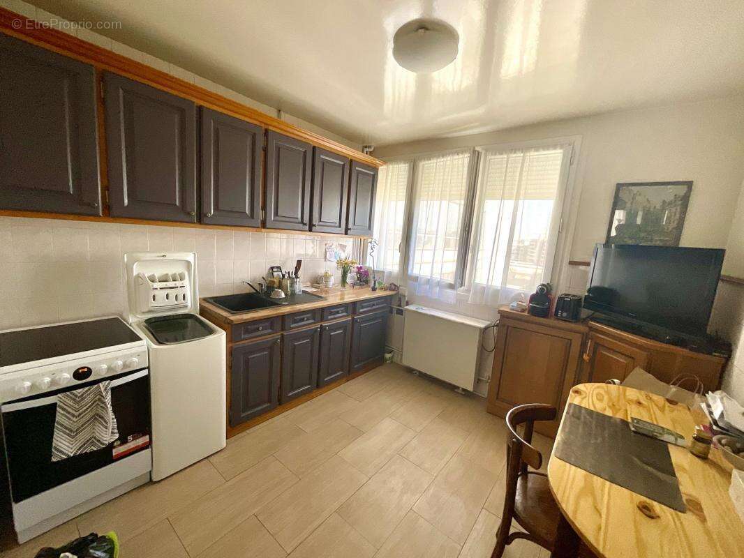 Appartement à MONTROUGE