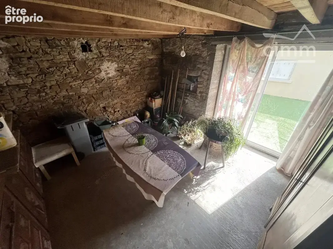 Maison de bourg T3 de 89 m² sur 290m² de terrain clos. - photo 12