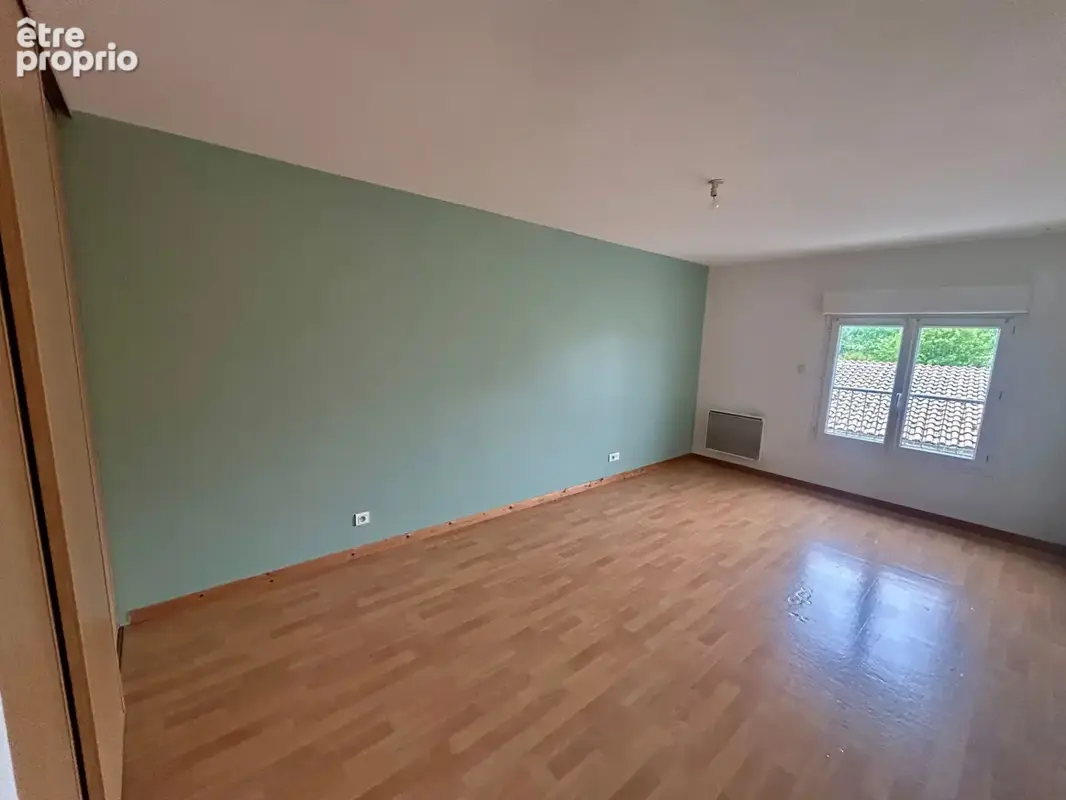 À vendre sur la commune de Saint-Laurent, côté bourg. - photo 4