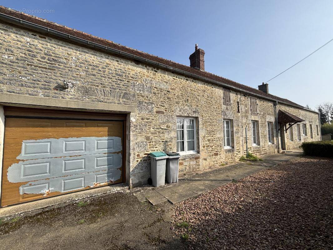 Maison à ECOUCHE