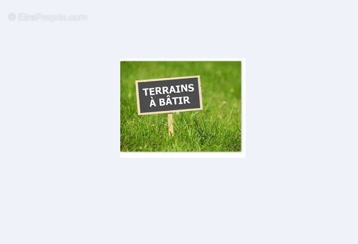 Terrain 453 m² à Potigny  - photo 1