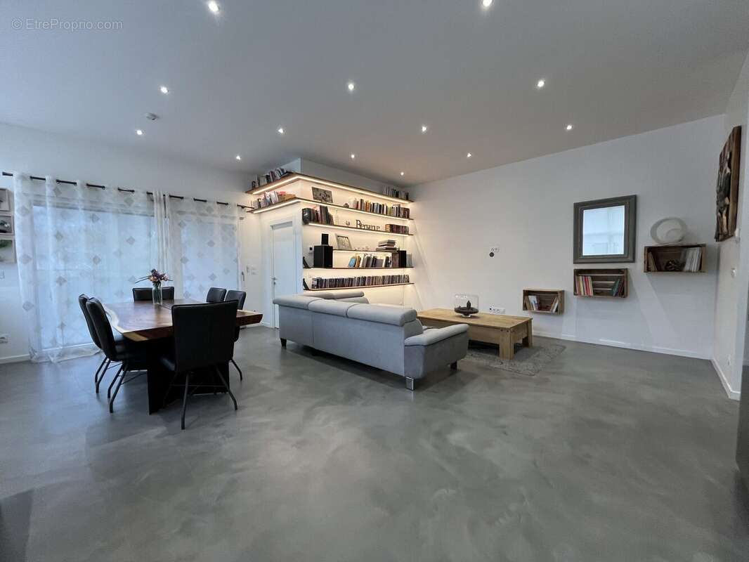 Appartement à CLUSES