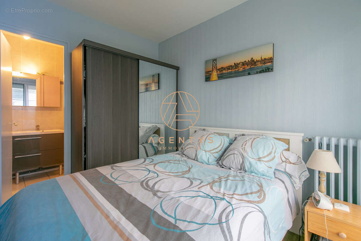 Appartement à SAINT-MAUR-DES-FOSSES