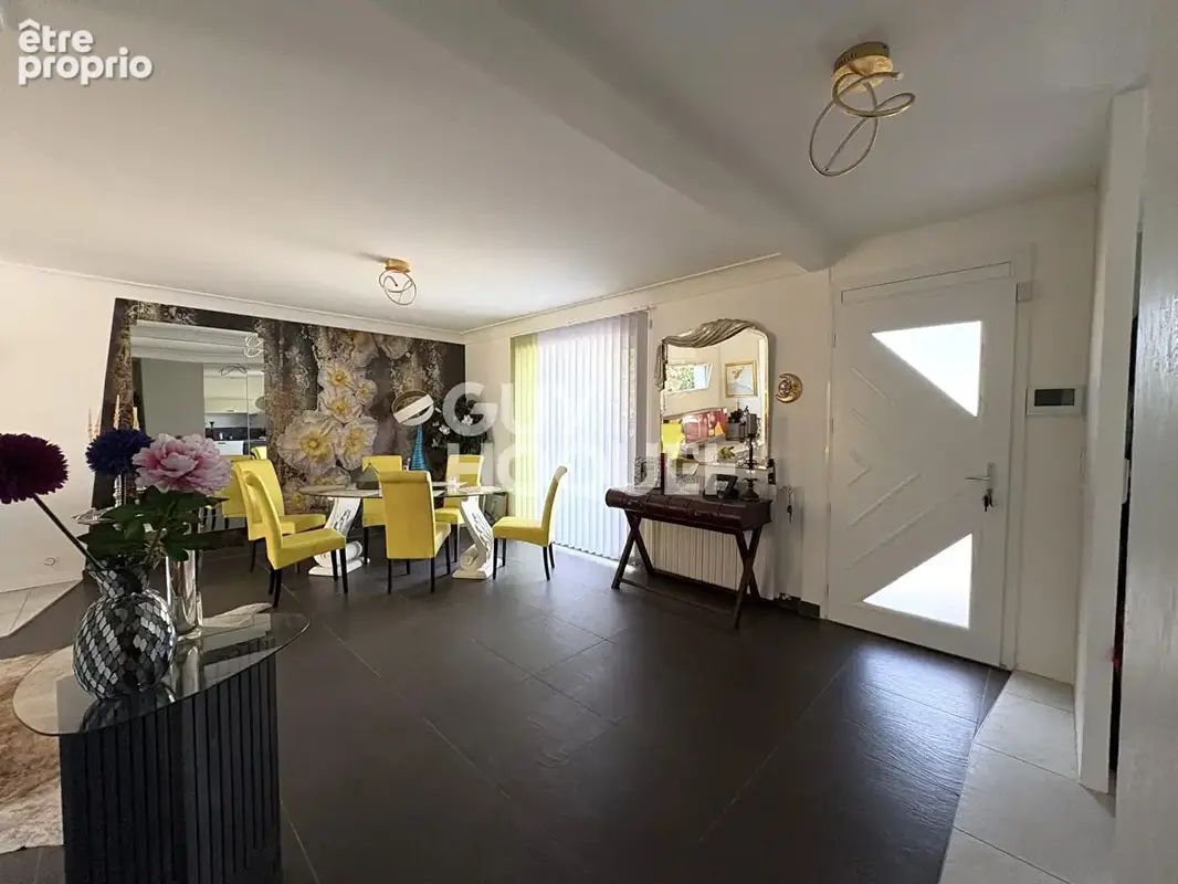 Élégante propriété familiale avec piscine - photo 8