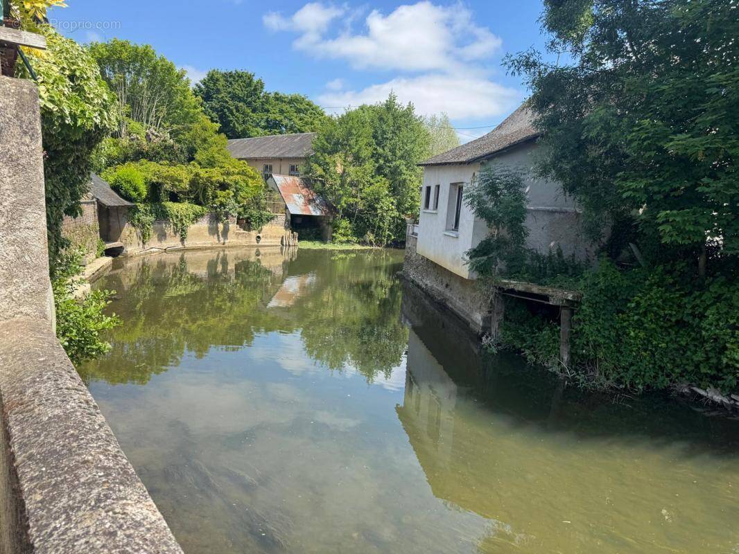 Maison à LA CHARTRE-SUR-LE-LOIR
