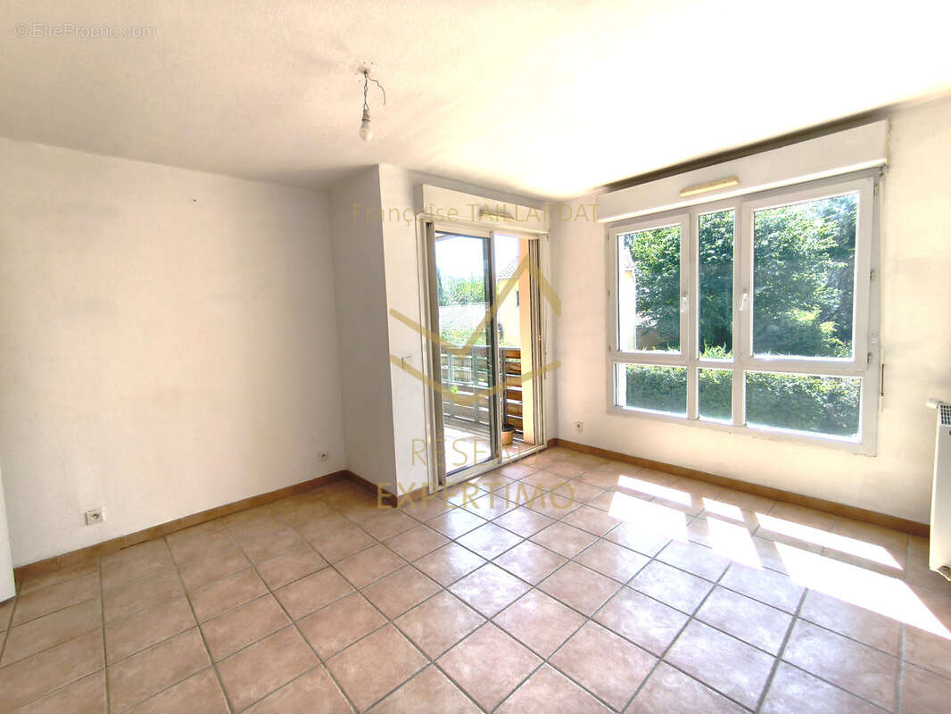 Appartement à L'ISLE-SUR-LA-SORGUE
