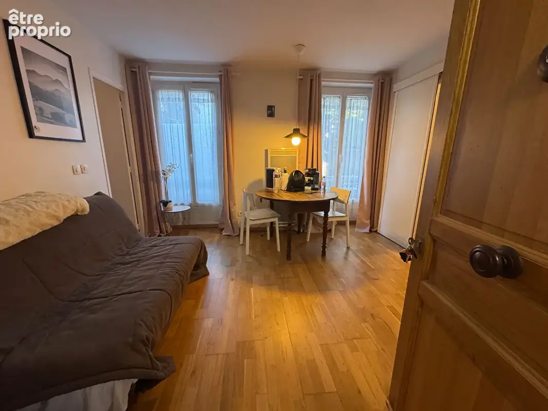 La varenne ? triangle d'or ? 2 pièces avec dépendance et espace extérieur - photo 7