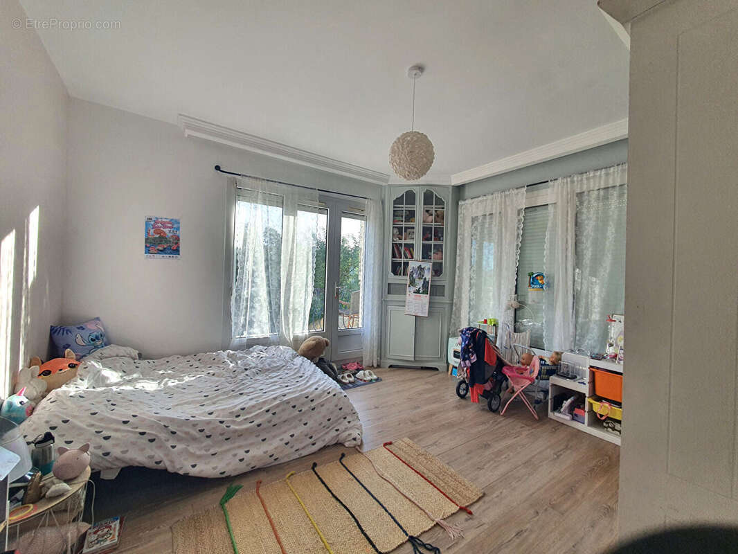 Maison à LES ANGLES