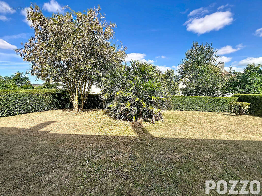 MAISON - 7 pièces - 5 chambres - 127 m² - jardin - 507 m² - sous-sol  - Saint-Lo - photo 12