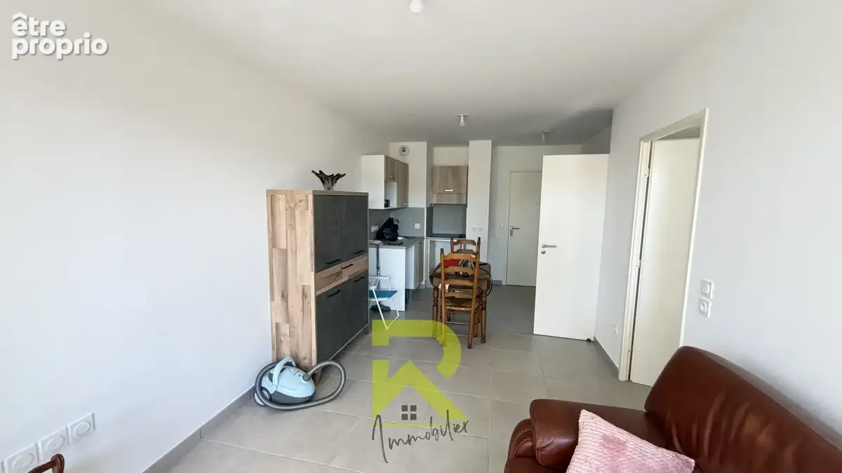 Agde   Une pépite : T2 avec ascenseur, terrasse et parking couvert sécurisé - photo 9