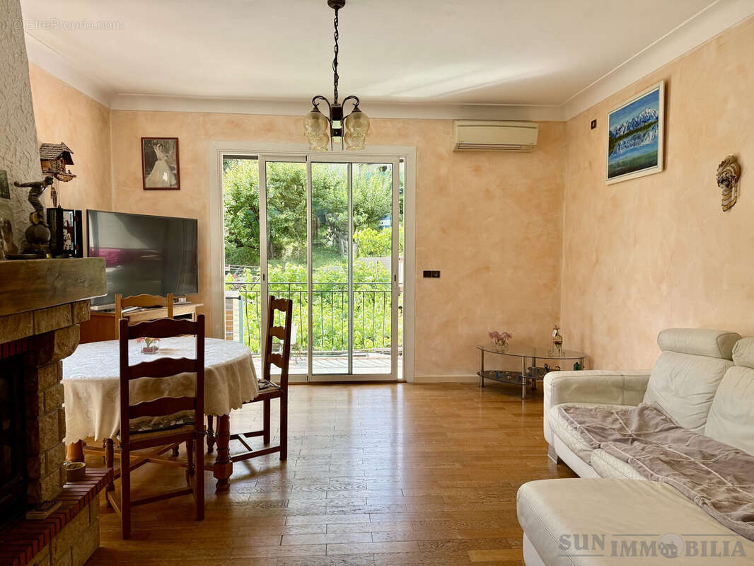 Appartement 87 m² à Saint-Jeannet  - photo 6