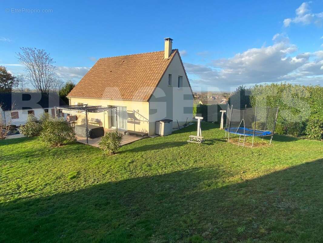 WhatsApp Image 2025-11-25 à 17 - Maison à BONNETABLE