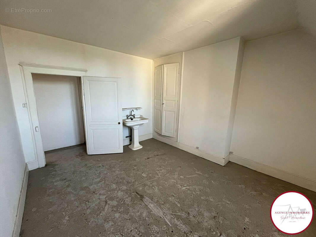 Appartement à SAINT-AMAND-MONTROND