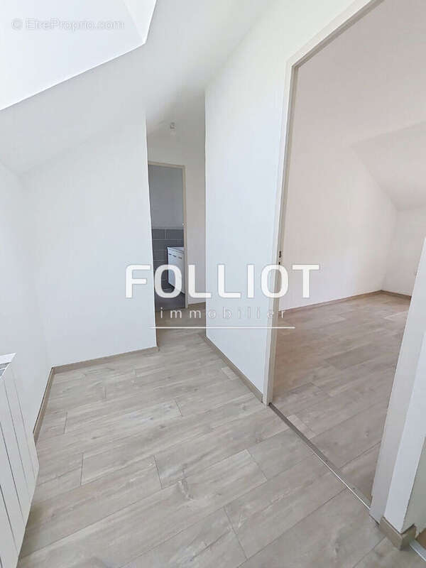 Appartement à PORT-EN-BESSIN-HUPPAIN