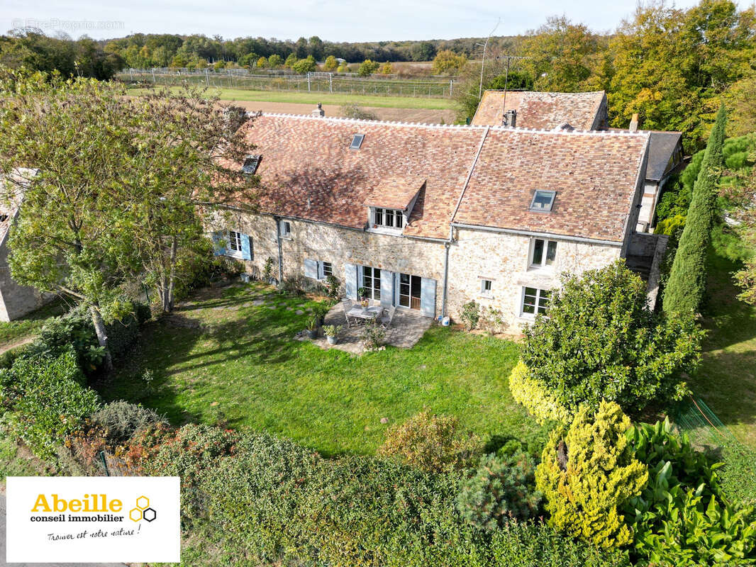 Maison à VAUGRIGNEUSE