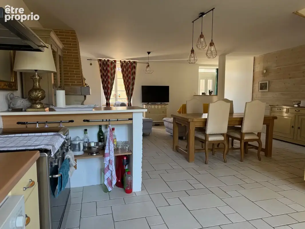 Auv 1234 : Maison rénovée avec jardin et garage à Marcillat, 641m2 - photo 12