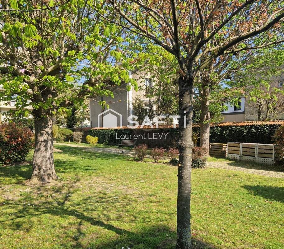 Photo 1 - Appartement à SAINT-MAUR-DES-FOSSES