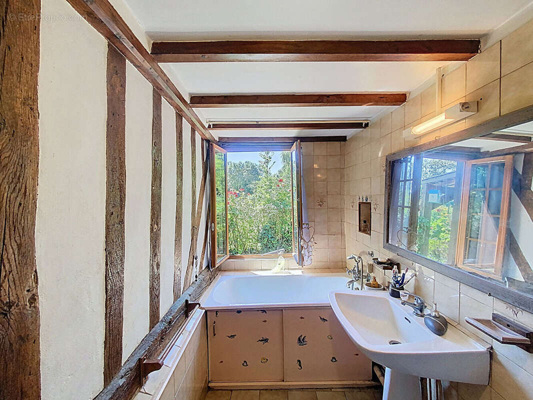 Maison à SAINT-GERMAIN-LA-CAMPAGNE