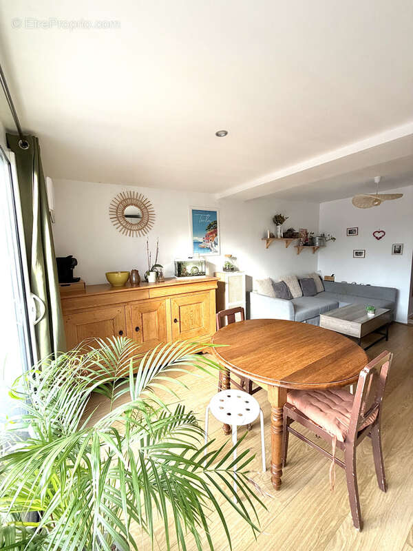 Appartement à PUGET-VILLE