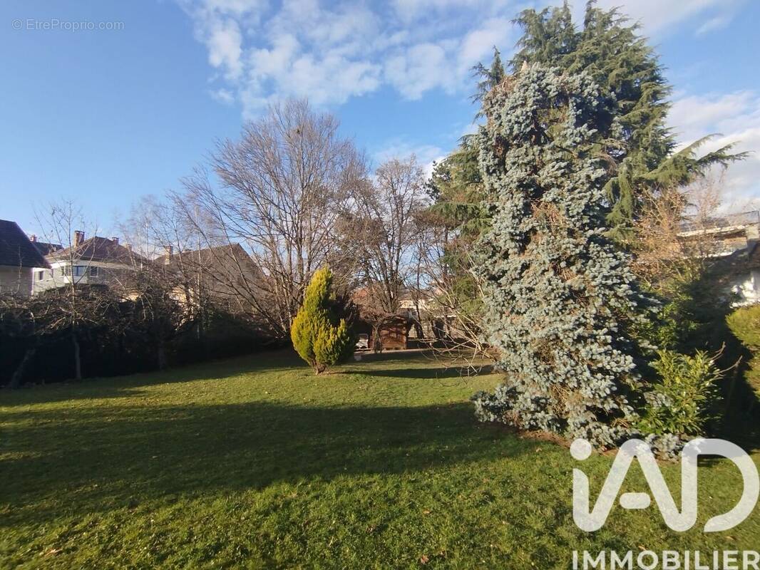 Photo 1 - Terrain à CHALLES-LES-EAUX