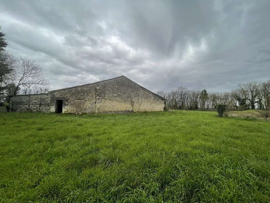 Maison à CHADURIE