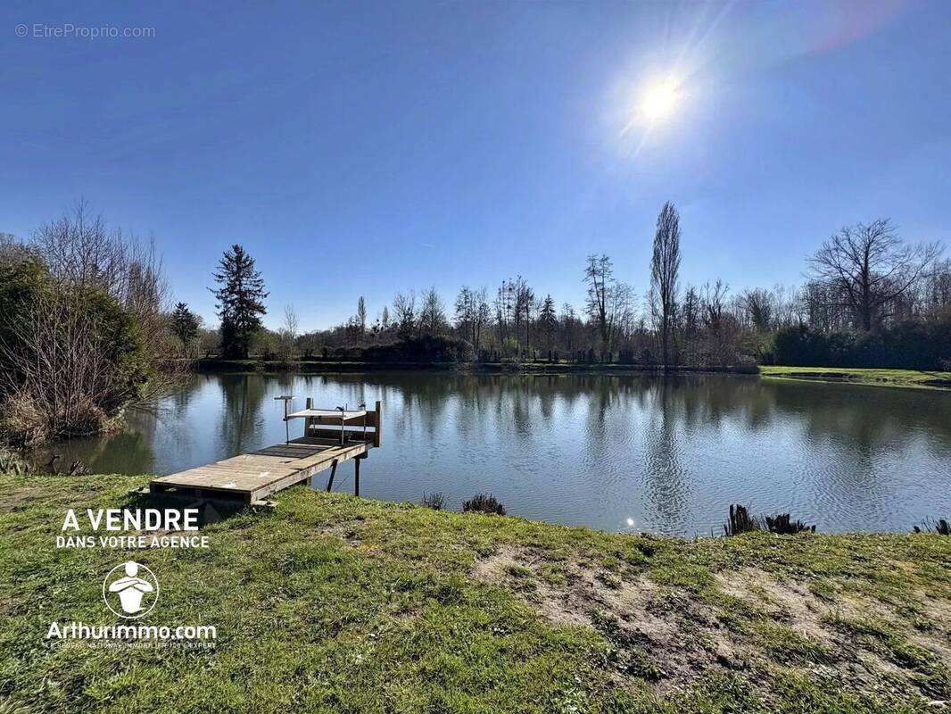 Terrain à MARCILLY-SUR-EURE