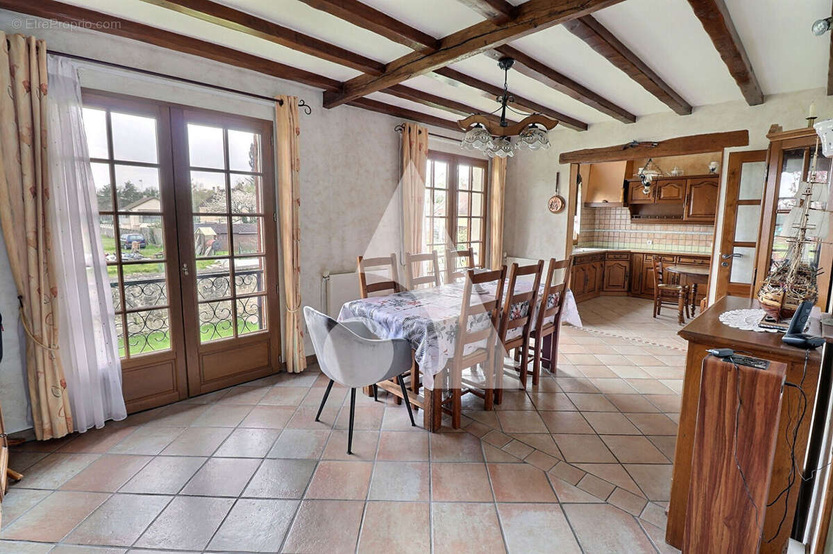 Maison à AUVERS-SUR-OISE
