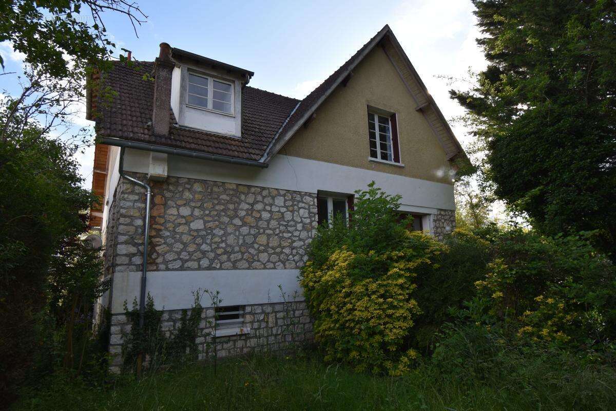 Maison à COSNE-COURS-SUR-LOIRE