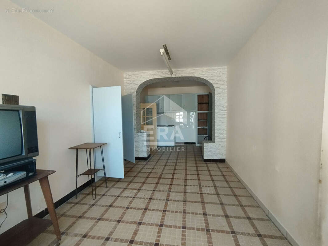 Maison 200 m² à Marcilly-Sur-Vienne  - photo 6