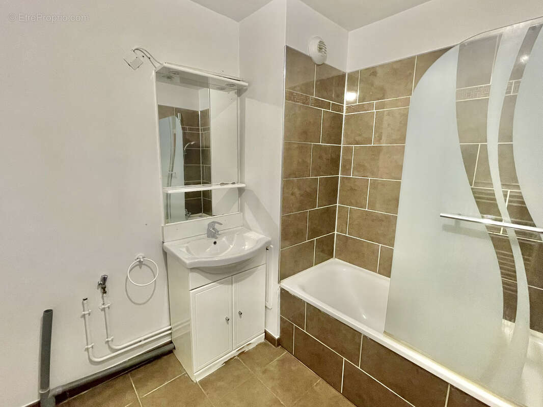 Appartement à LE PLESSIS-PATE